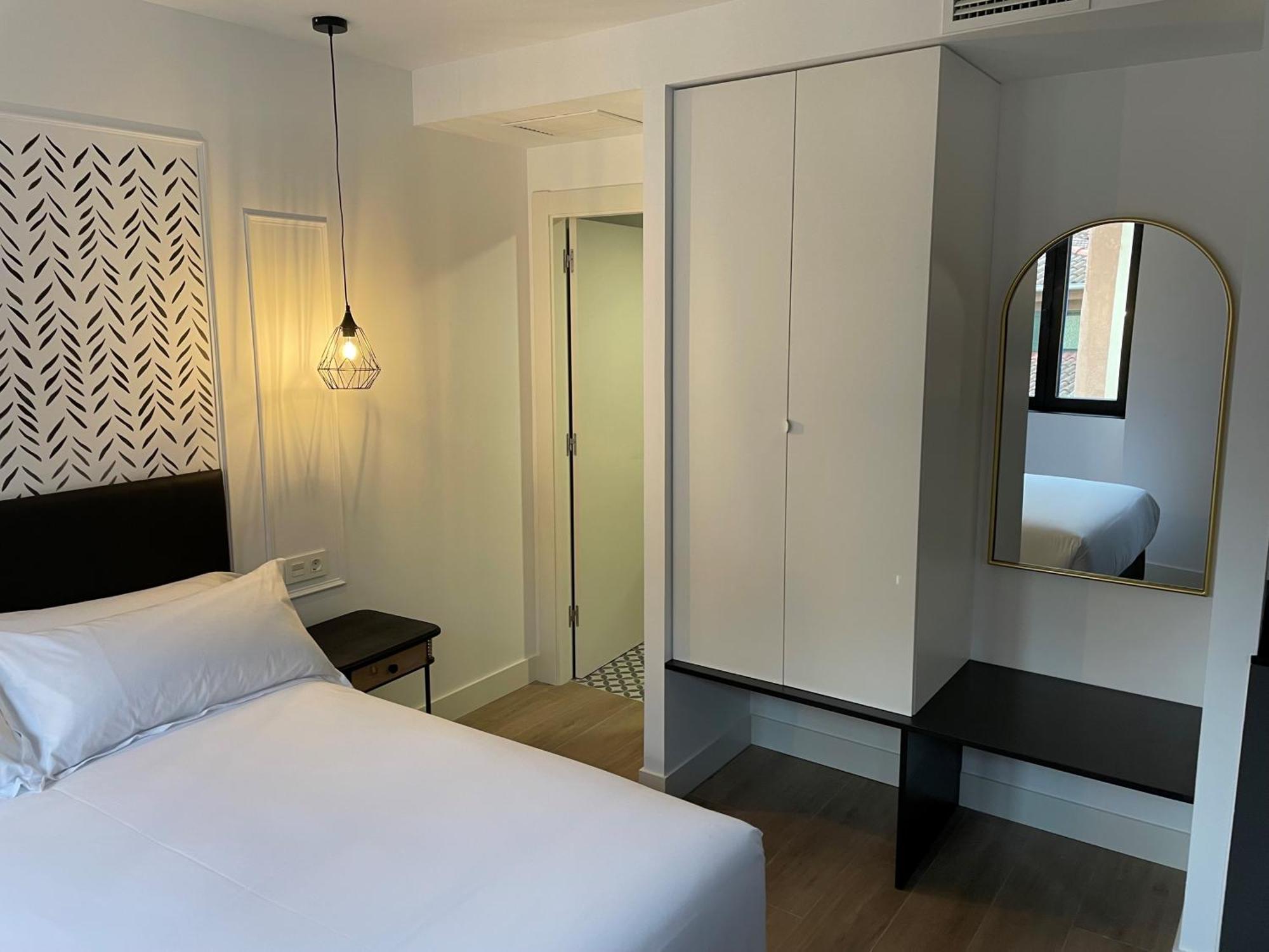 Santa Catalina Suites Gijon Bilik gambar